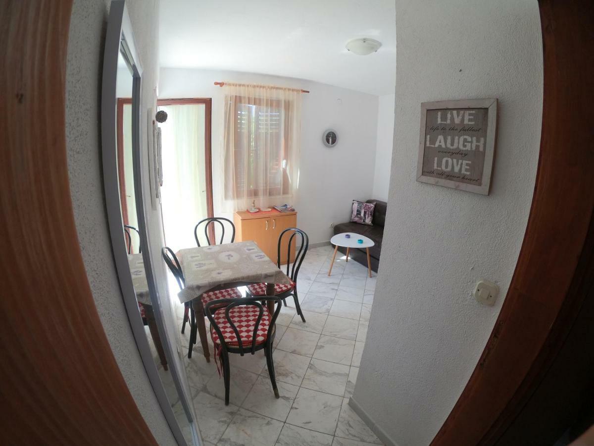 Apartments Delibasic Rogoznica  Exterior photo